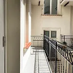 Beautiful For Couples With Air Conditioning - Old Town & Main Station *