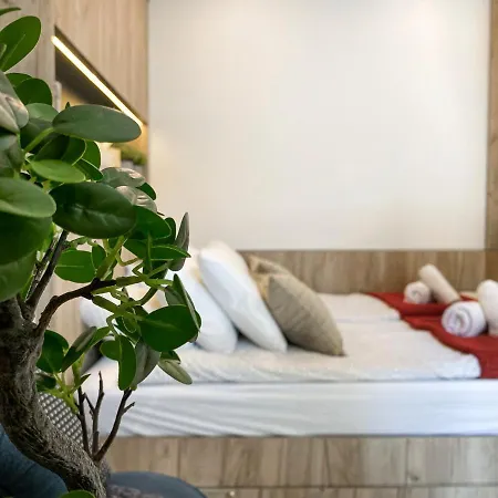 Apartman Beautiful For Couples With Air Conditioning - Old Town & Main Station *