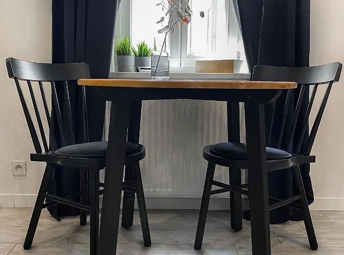 Appartement Beautiful For Couples With Air Conditioning - Old Town & Main Station *